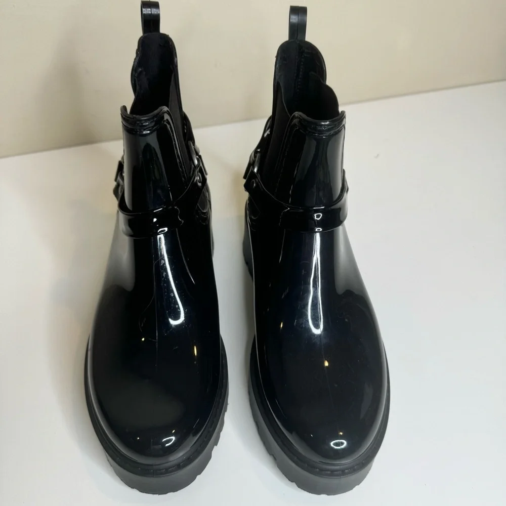 Zodiac Carter Chelsea Boot black size 6 NWOT